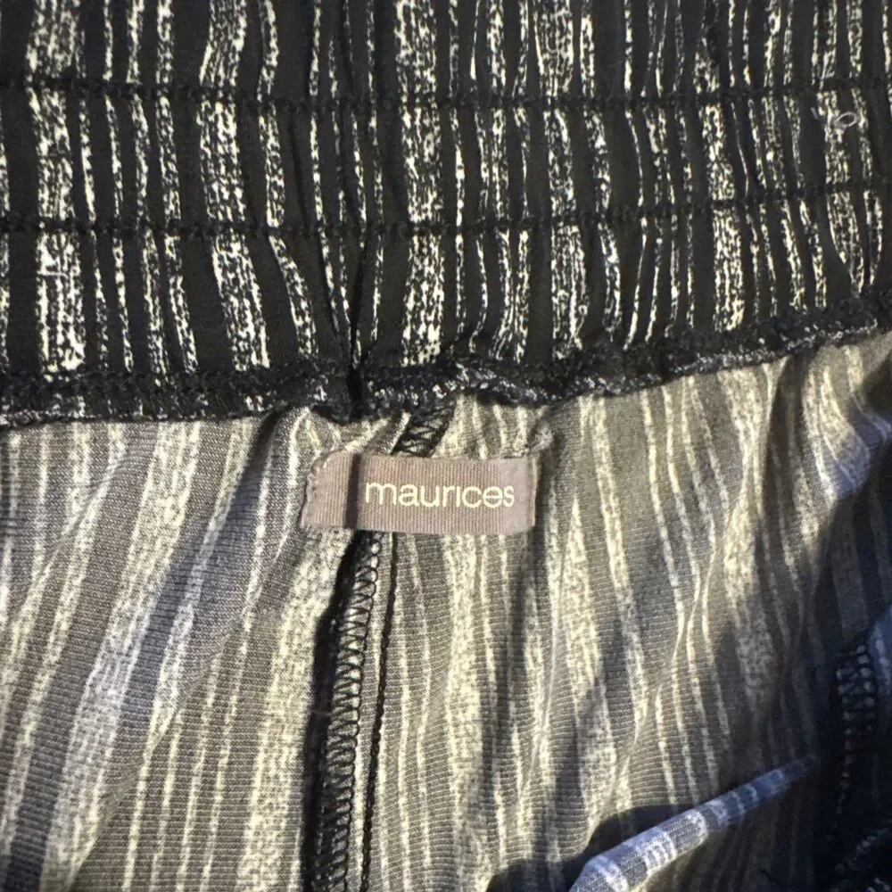 Maurices Black Wide Leg Stretchy Elegant Dress Pants Elastic Pockets Waist Sz M
